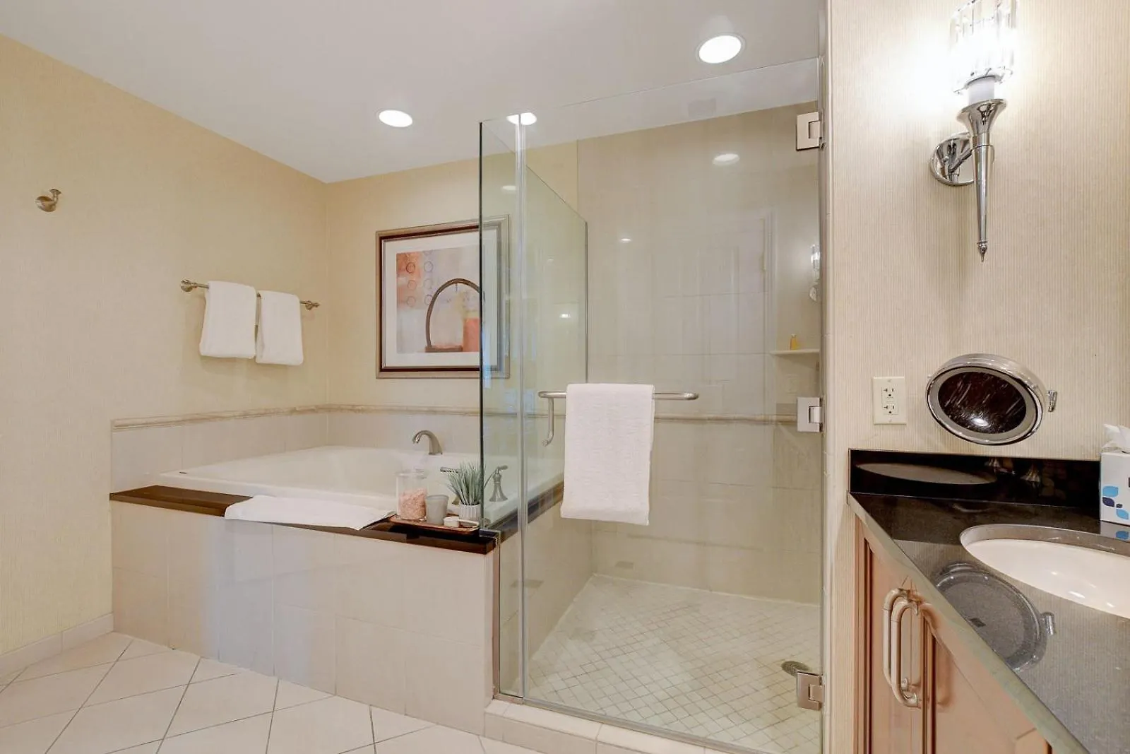 Premium Suite Mgm Signature High Flr Balcony Strip View Las Vegas United States