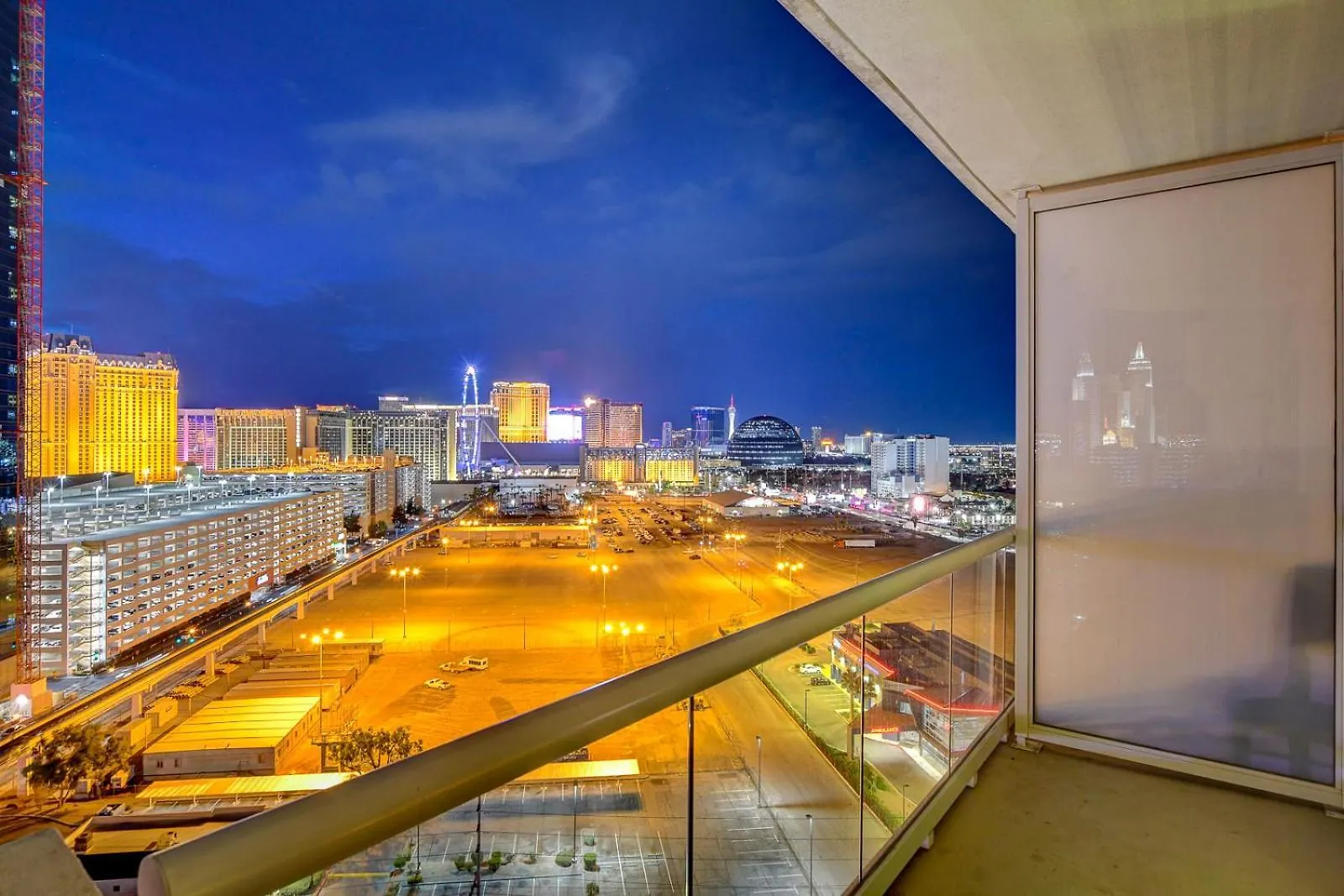 Premium Suite Mgm Signature High Flr Balcony Strip View Las Vegas United States